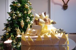帝国ホテル大阪のクリスマスケーキ2019を代表するお城みたいなケーキ
